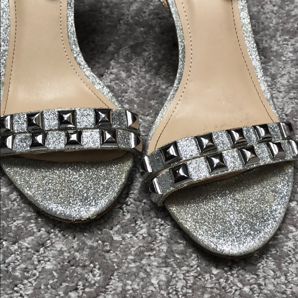 Sandals - Picture 3 of 3